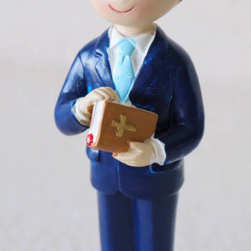 Figura tarta de comunión Niño con biblia en las manos - Figuras Tarta Comunión